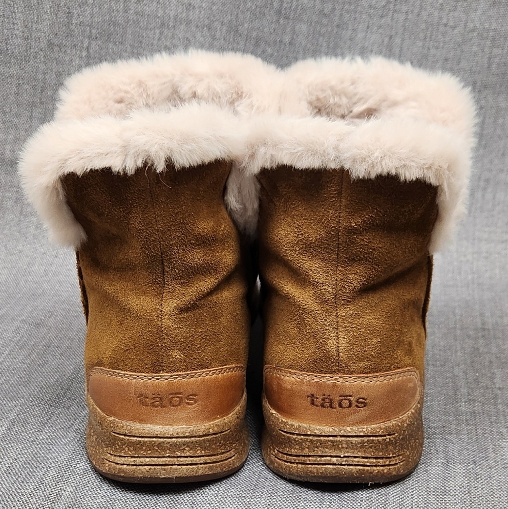 Taos Women's Future Mid Suede Boots. 7 - Picture 5 of 10